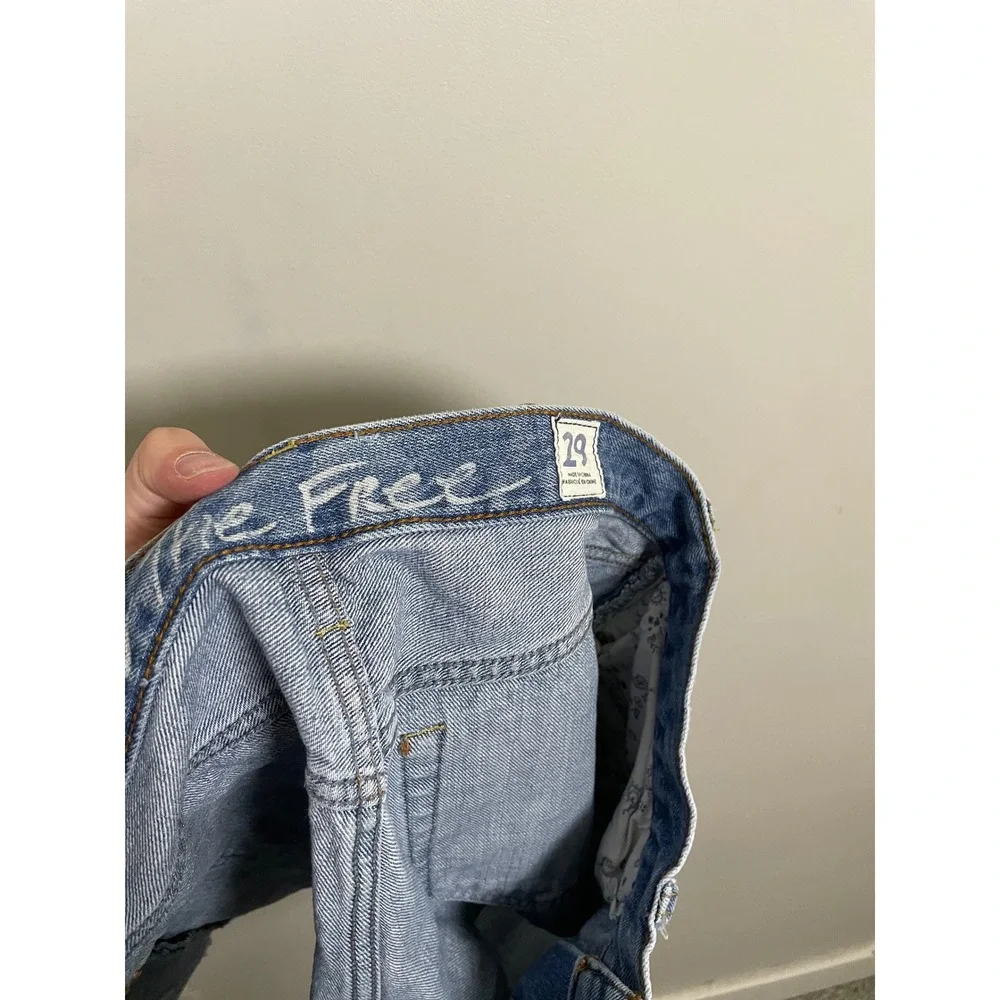 Free‎ People We The Free Distressed Cutoff Denim Short Size 29